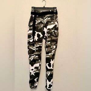 American Bazi Womens Camouflage Joggers
